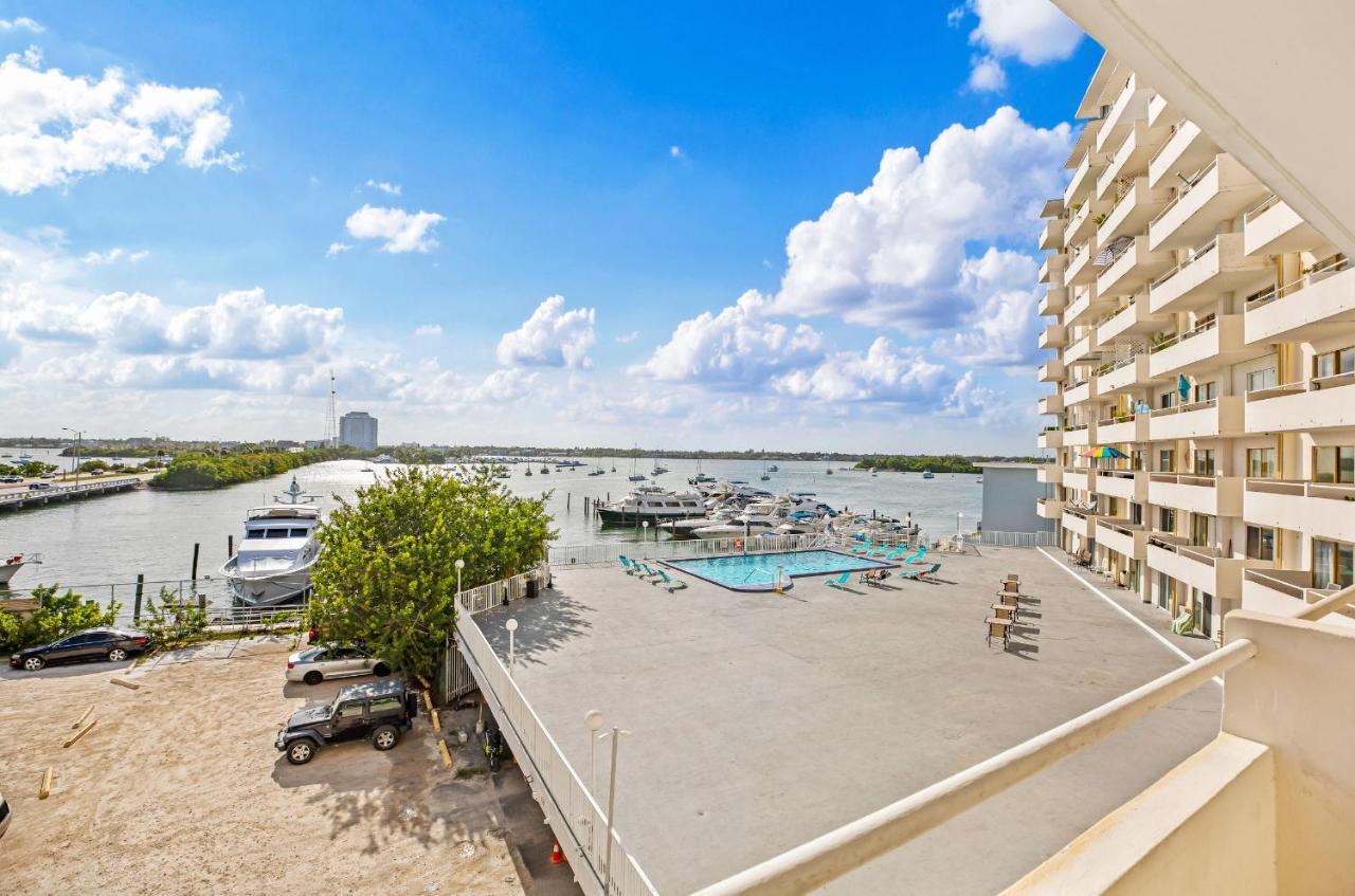 Beachy Studio-Apt In The Center Of Miami マイアミビーチ エクステリア 写真